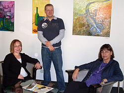 Die Autorin Helene Tursten gemeinsam mit schwedenkrimi.de Chefredakteur Sebastian Bielke und Bereichsleiterin Alexandra Hagenguth.